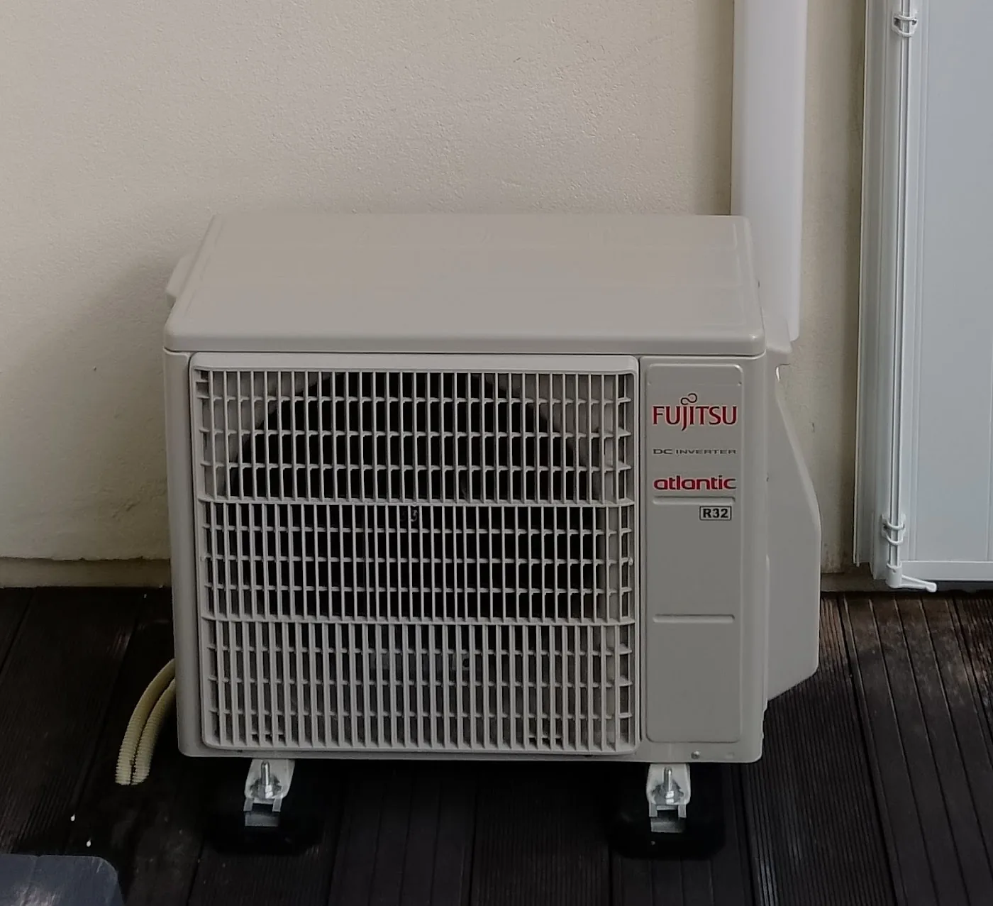 Câblage propre dans un boîtier de connexion électrique